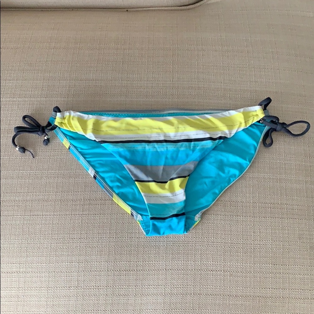 Seafolly bikini bottoms. US size 8 (AUS size 12)